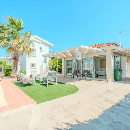 Natasa House Perivolia