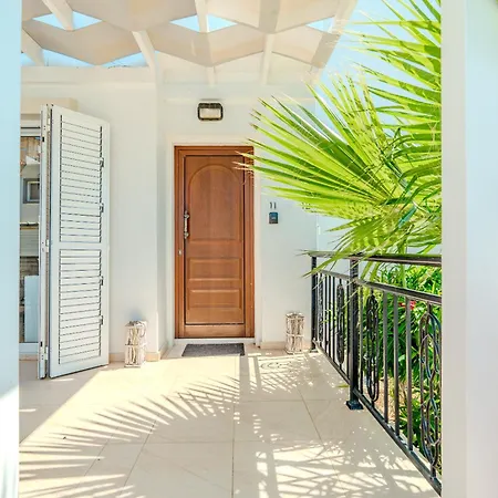 Natasa House * Perivolia